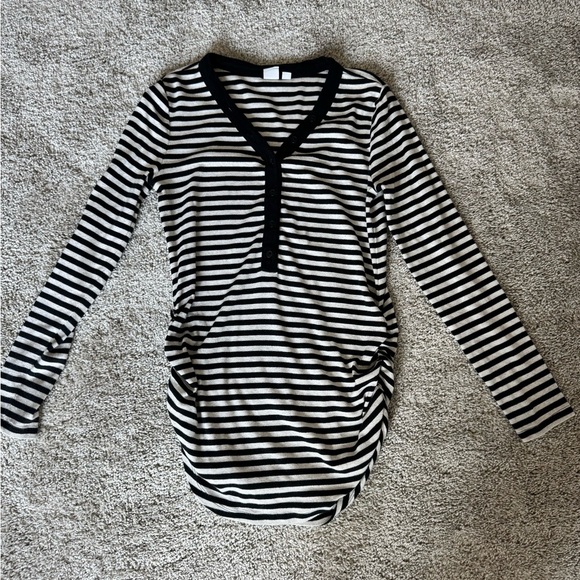GAP Maternity Long Sleeve Henley Top Black & White Striped Size Medium M - Picture 2 of 6